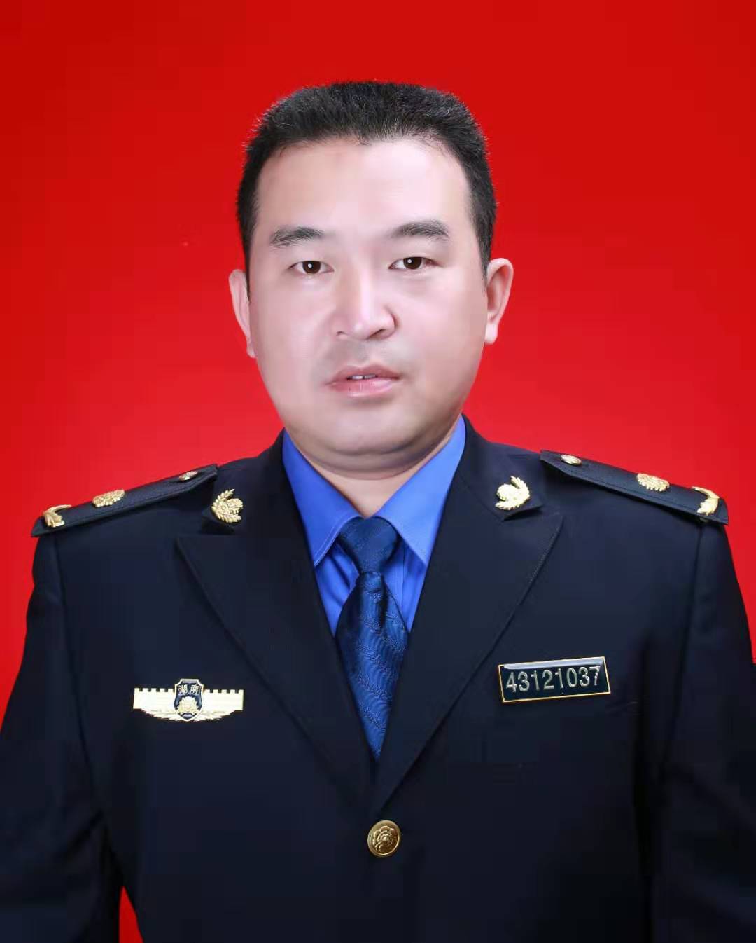 黄军同志简介 - 鹤城区人民政府