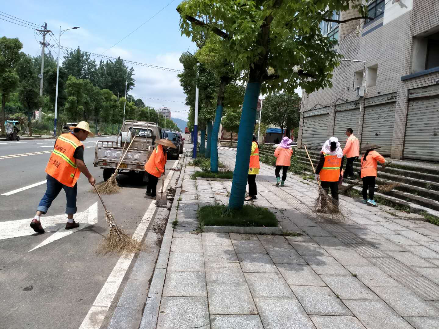 怀化保安服务：守护城市的坚实盾牌